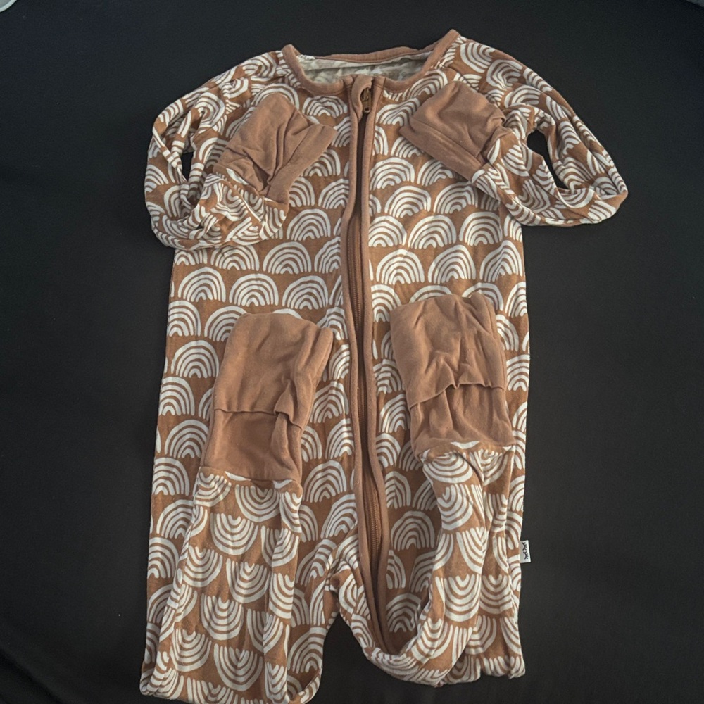 Little Sleepies Brown and White Footies